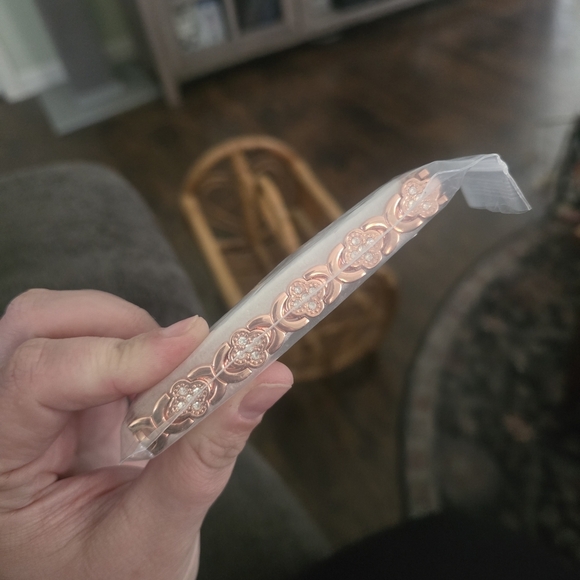 glamclover Jewelry - GlamClover | Infinity Clover Copper Magnetic Bracelet